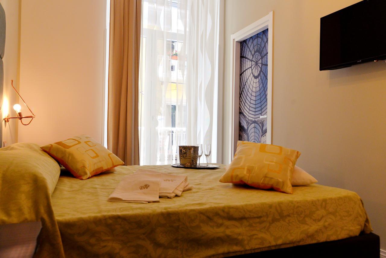 Bed and Breakfast Chiaia Roof Neapol Zewnętrze zdjęcie